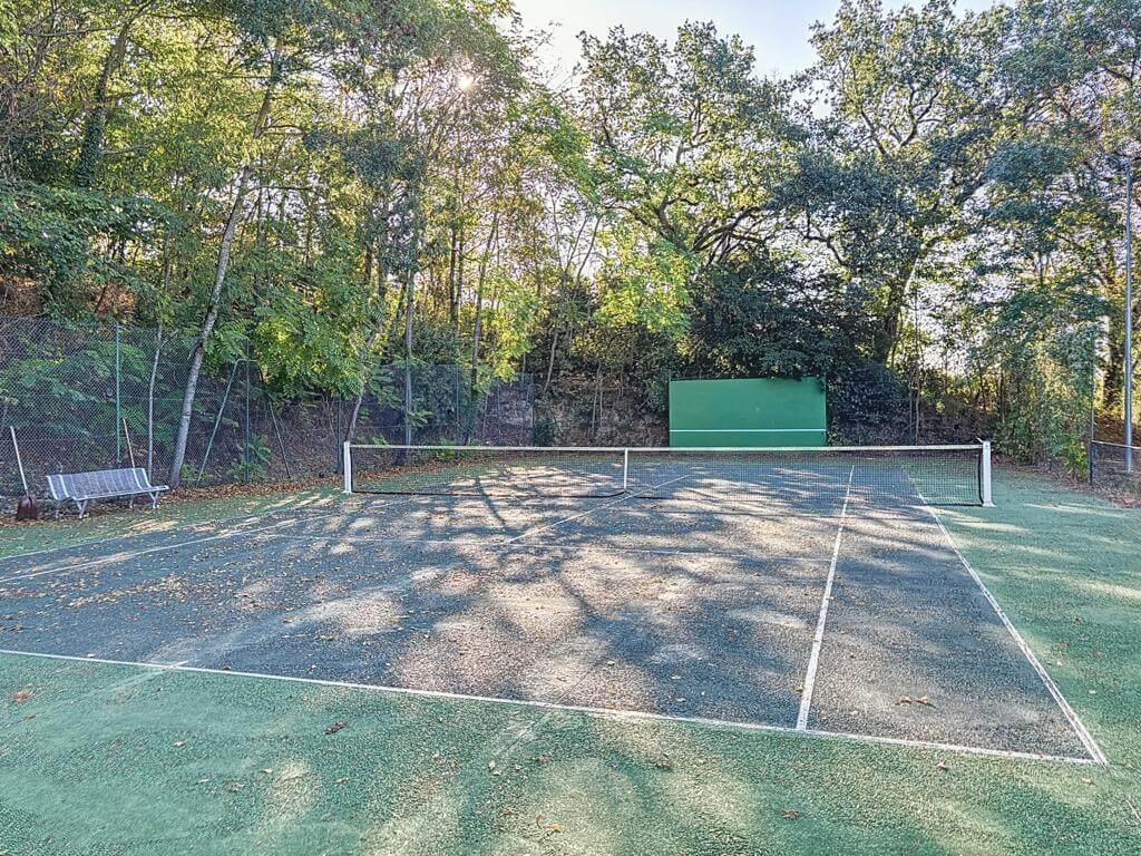 Tennis